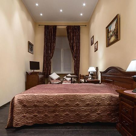 Bed & Breakfast In Downtown 利沃夫 外观 照片