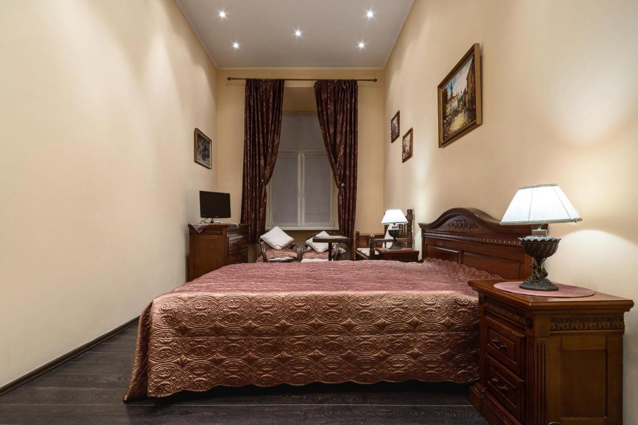 Bed & Breakfast In Downtown 利沃夫 外观 照片